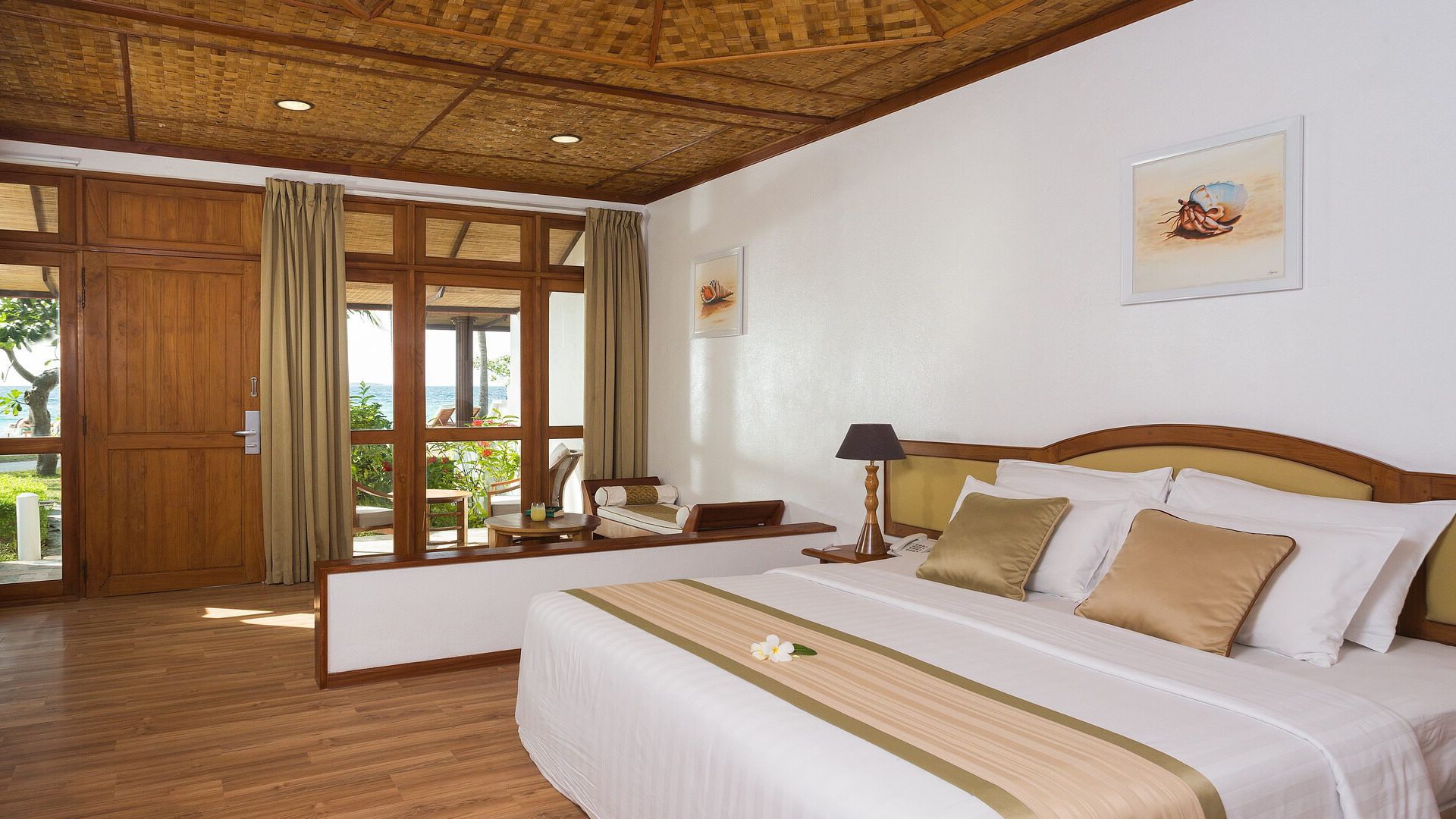 Standard Beachfront Room