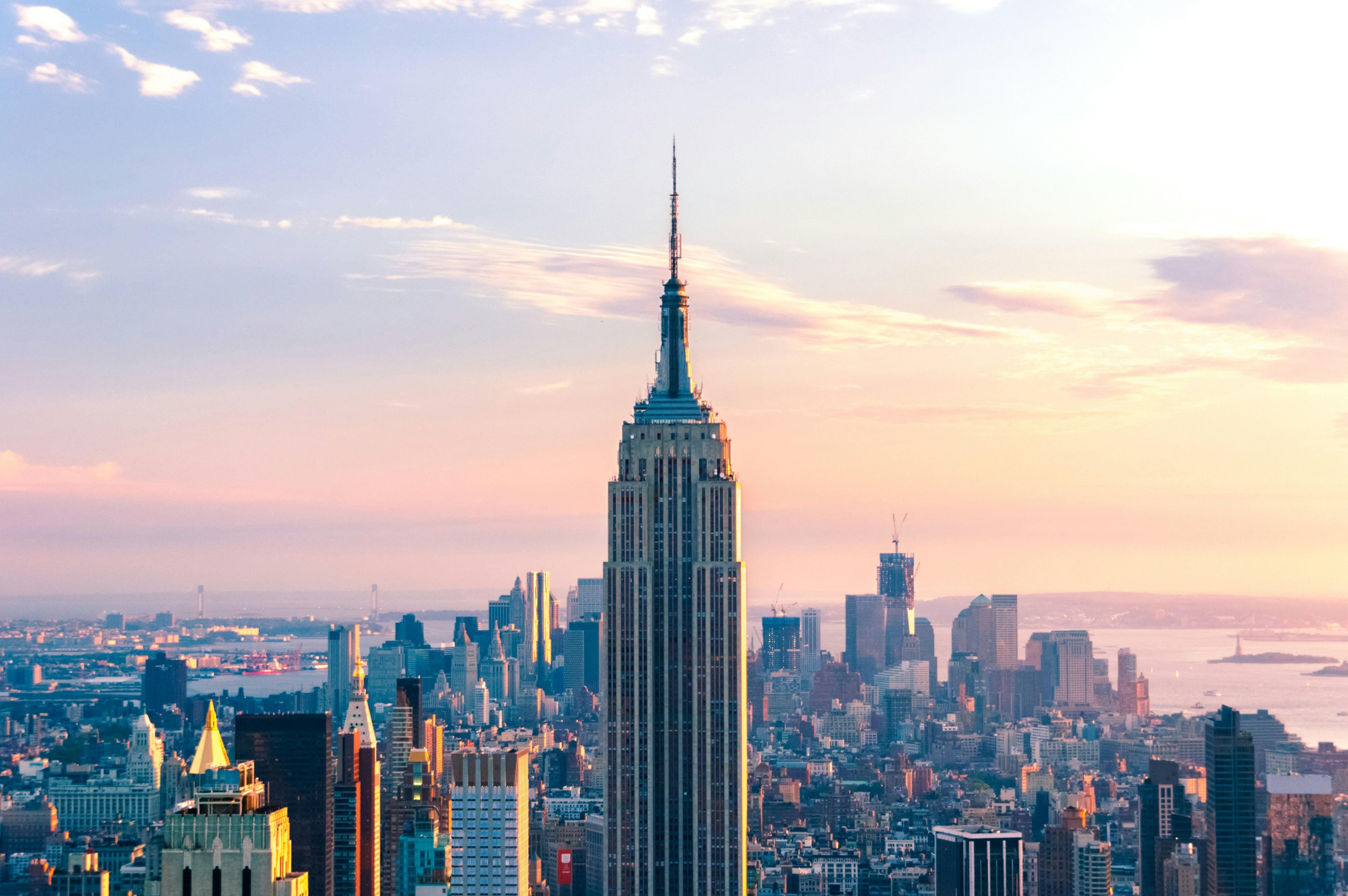Hop On - Hop Off Bus in Empire State Building