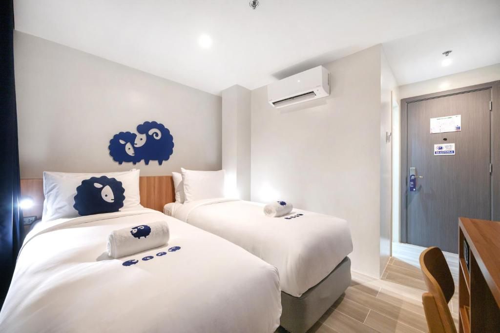 Kokotel Cebu Adira