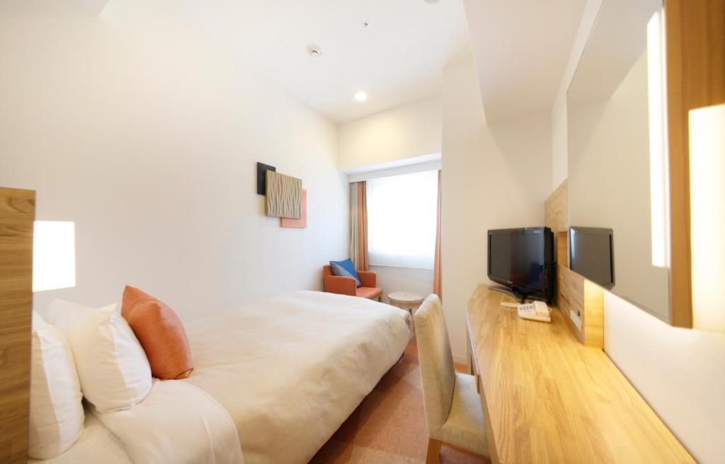 Sotetsu Fresa Inn-Zenkojiguchi